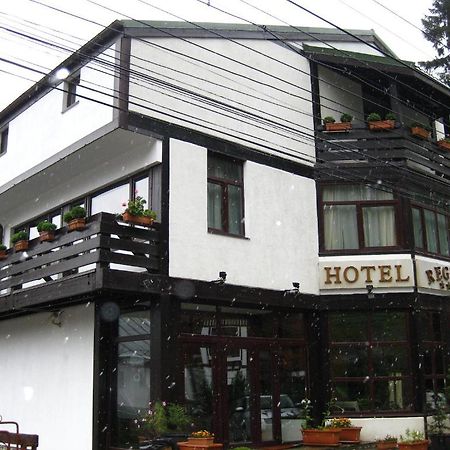 Hotel Regina 시나이아 외부 사진
