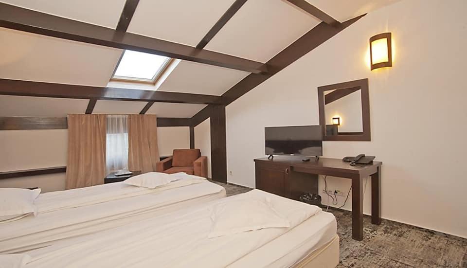 Hotel Regina 시나이아 외부 사진